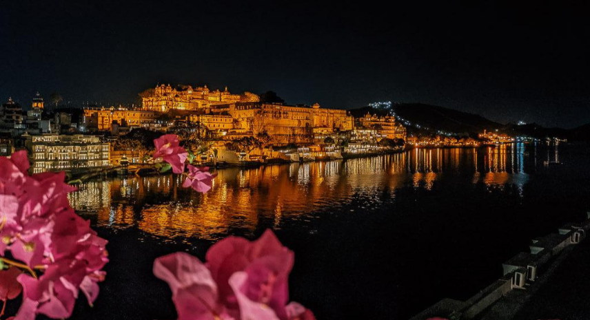 Ambrai Ghat – Romantic Night Spot in Udaipur